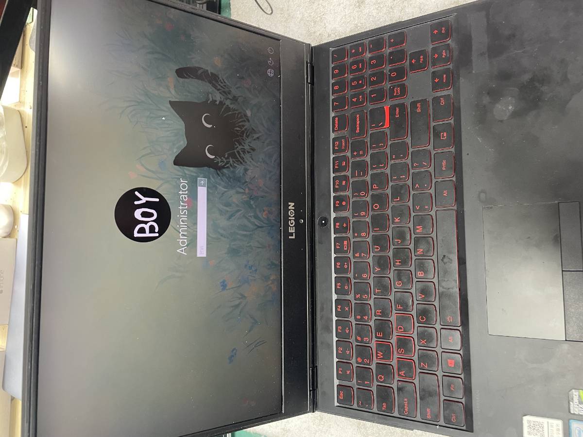 Y7000