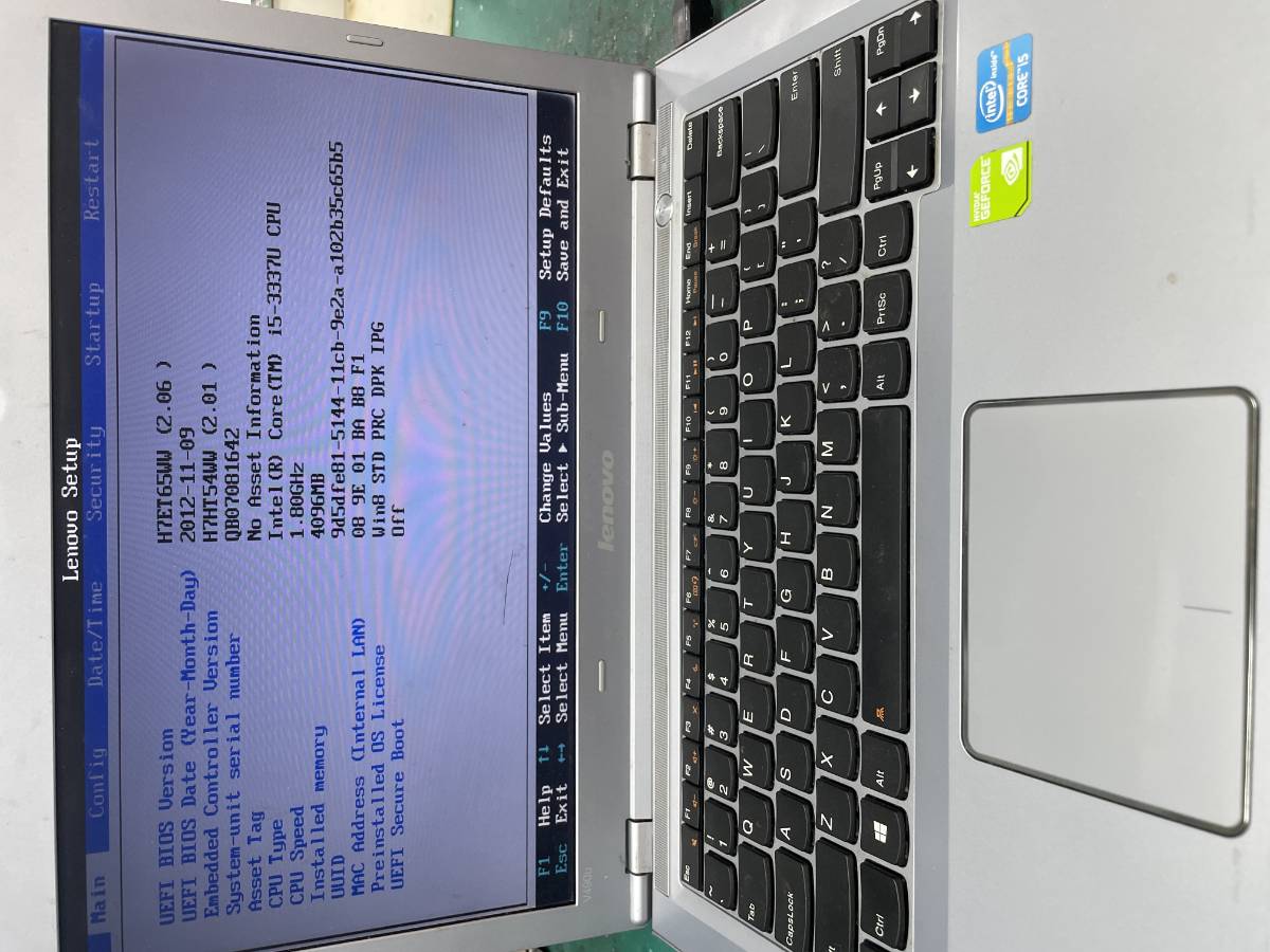 V490